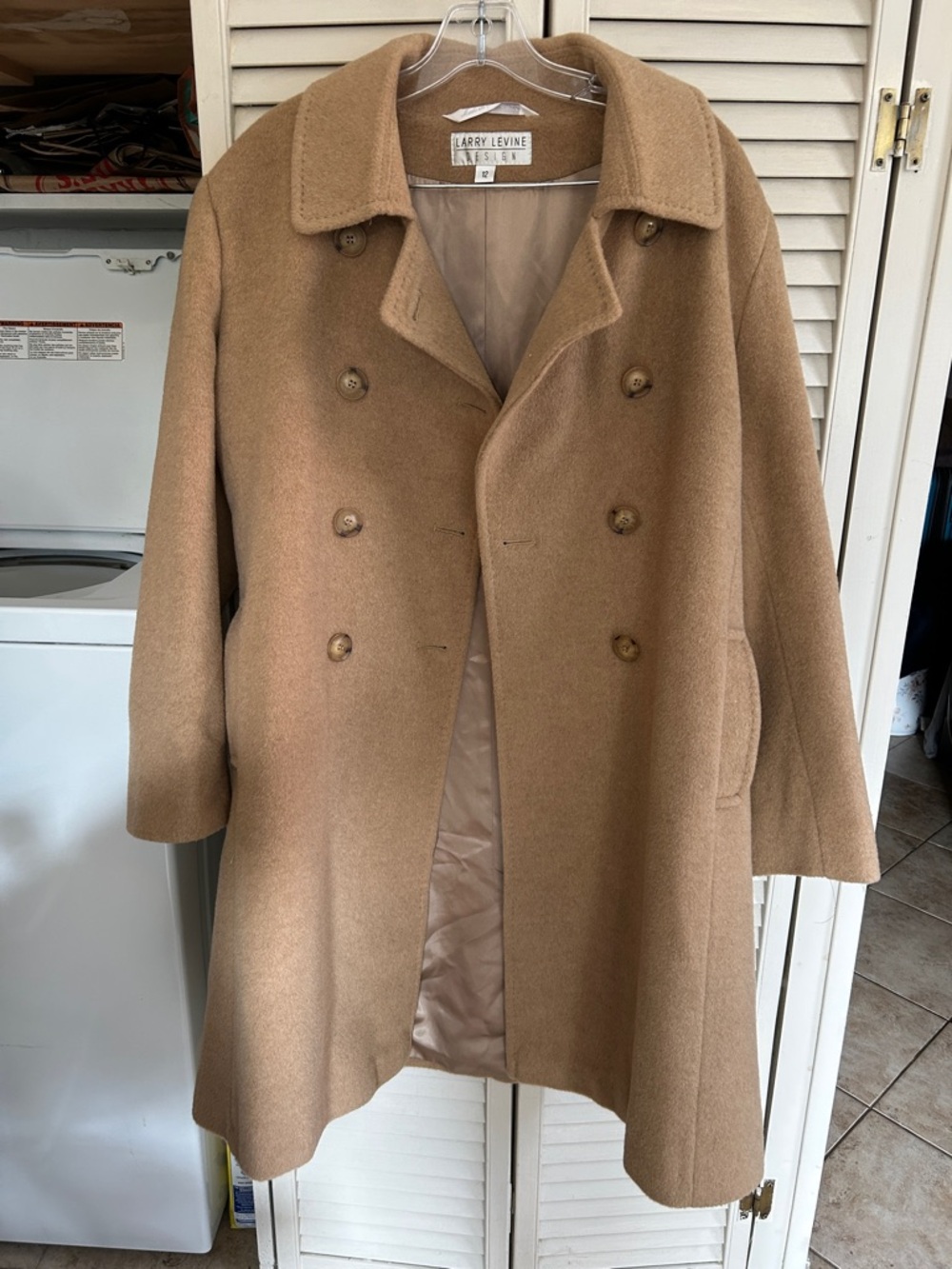 Larry Levine 100% pure camel hair vintage Italy made Double-Breasted Wool Coat